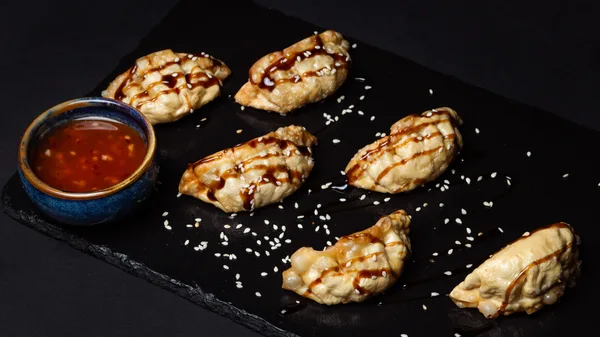 Gruzdinti Gyoza koldūnai